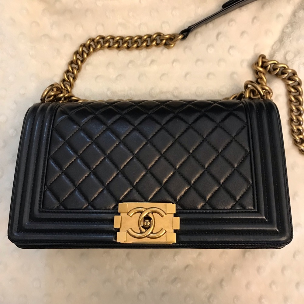 ❌TRADE❌Chanel boy bag